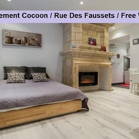 Appart Cozy / Quartier St Pierre Бордо Экстерьер фото