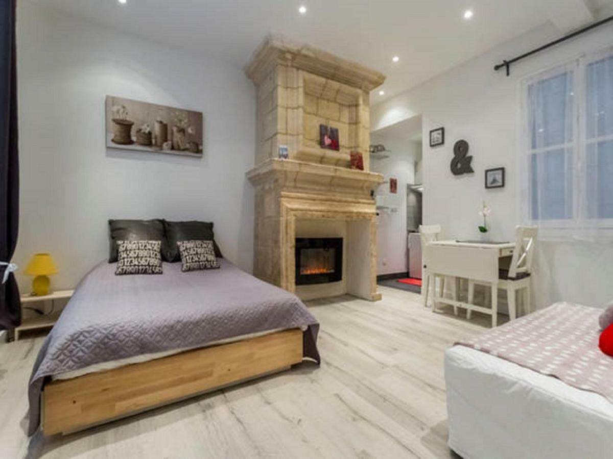 Appart Cozy / Quartier St Pierre Бордо Экстерьер фото