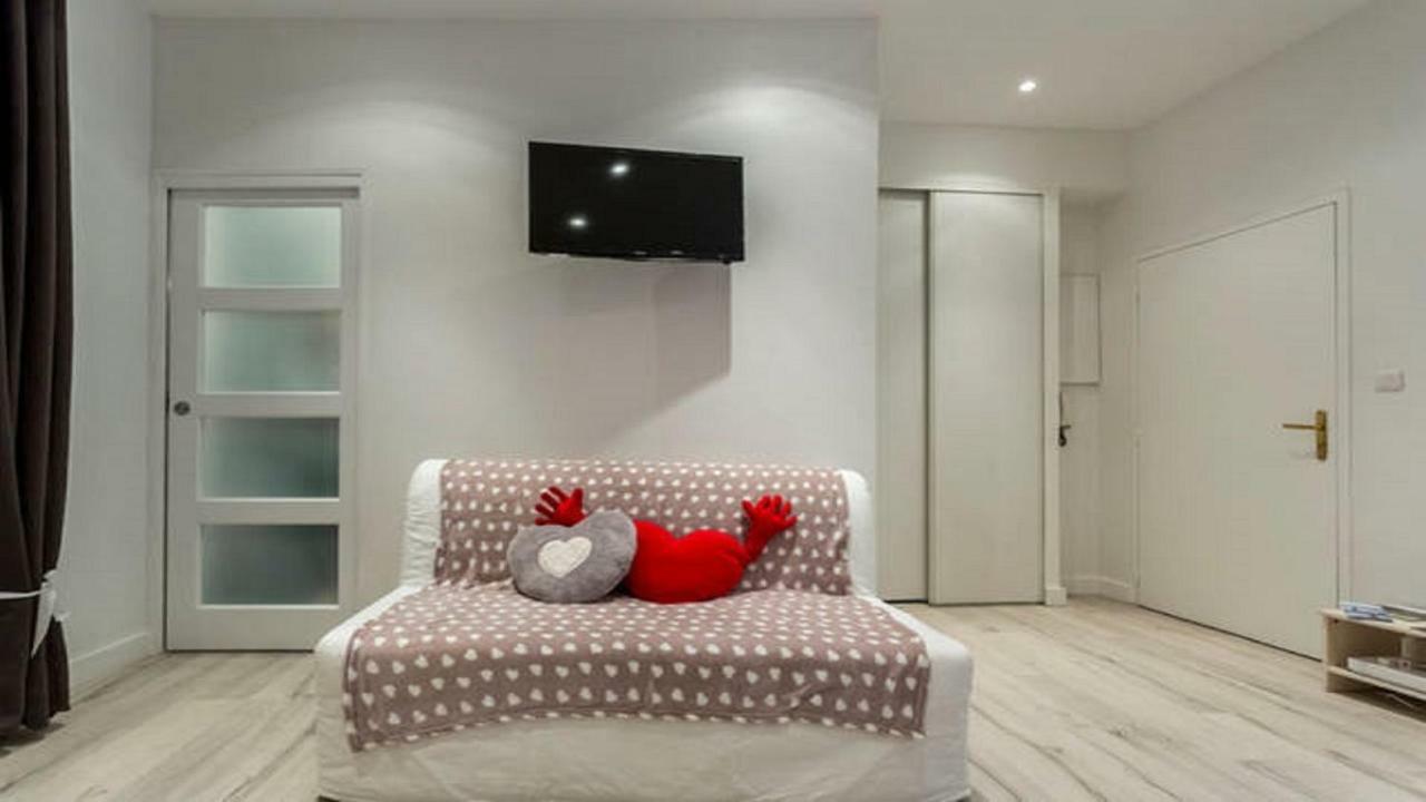 Appart Cozy / Quartier St Pierre Бордо Экстерьер фото